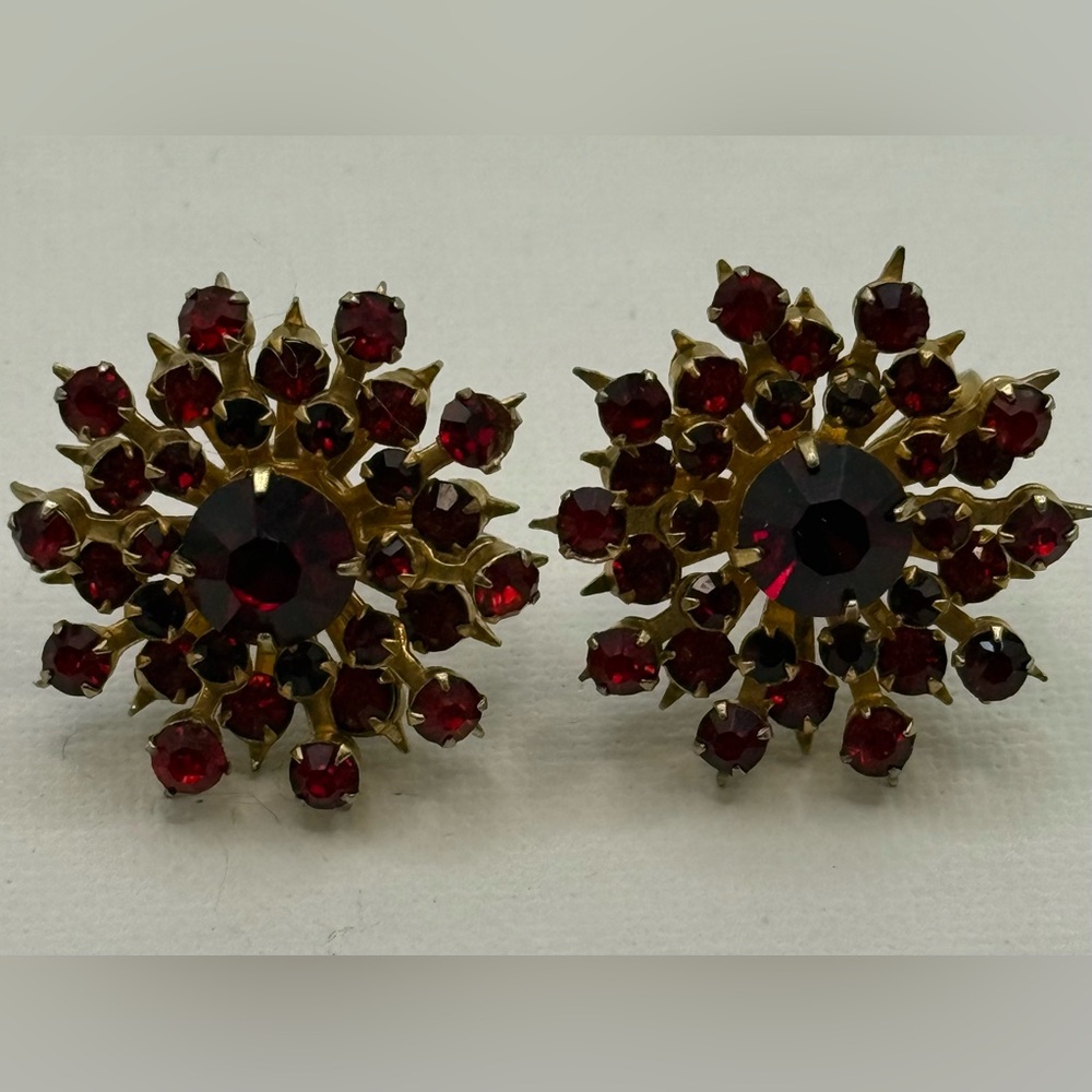 Vintage Coro Ruby Red Rhinestone Cluster Screw Back Earrings